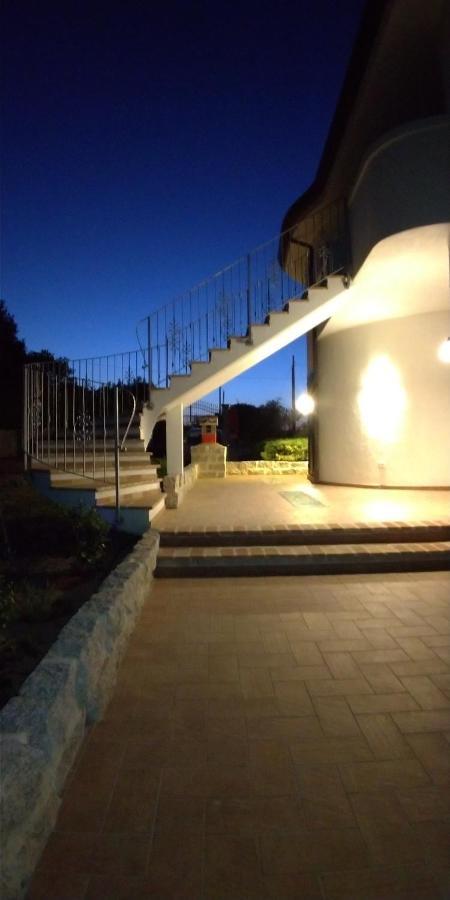 B&B Bene Bennios Iun F1441 Nuoro  Buitenkant foto